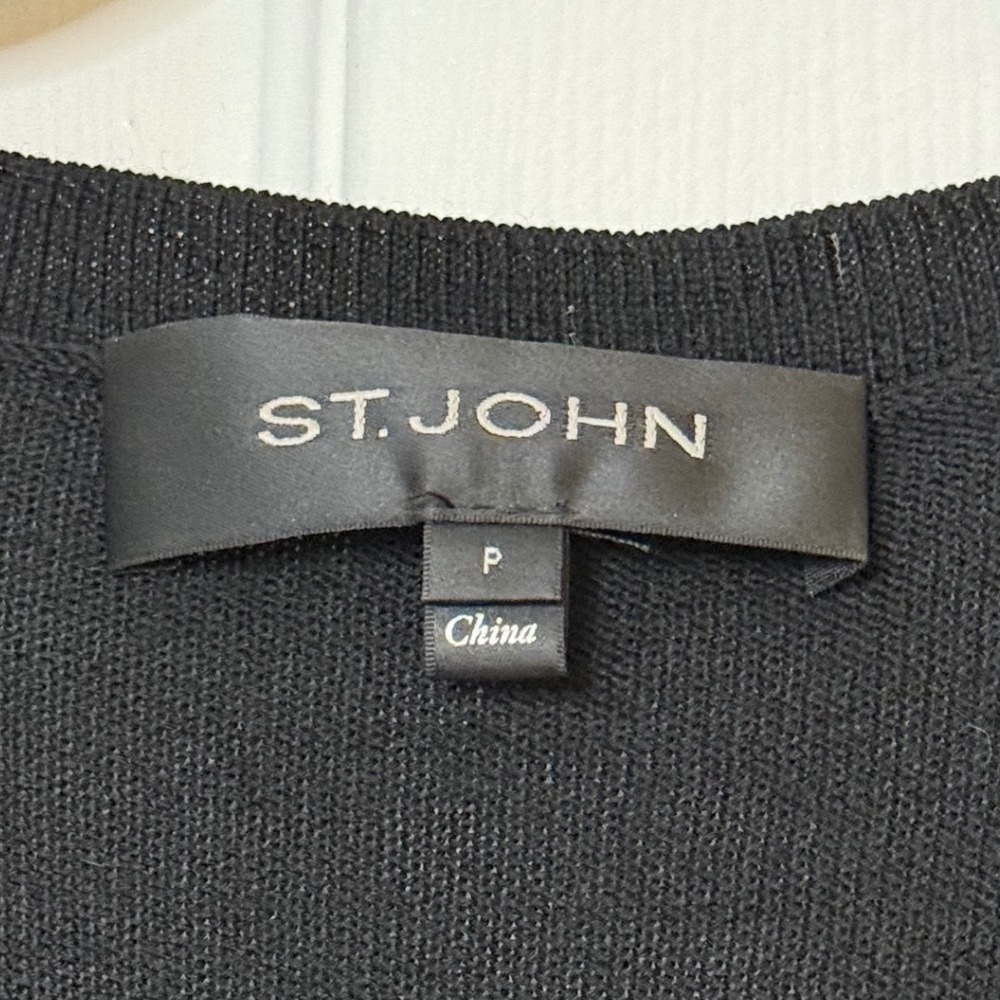 St‎ John Black Wool Blend Button Front Long Sleeve Cardigan Sweater Size P - Picture 2 of 8
